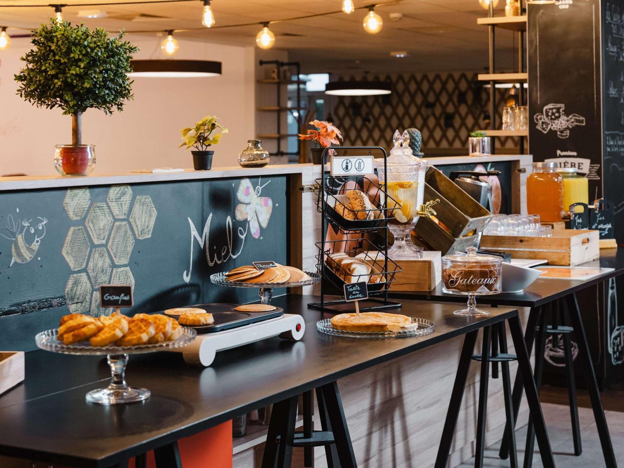 Hotel Mercure Lille Aeroport מראה חיצוני תמונה